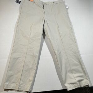 IZOD Khaki Pants Men’s 38x32 Madison Chino with Sports FlexNWT Classic Leg